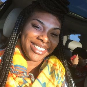 Meet your Posher, Takahla